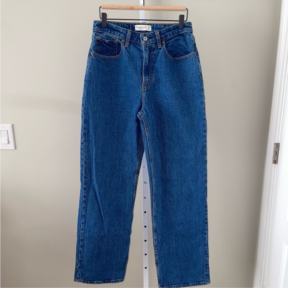 Abercrombie & fitch high rise 90’s curve love jeans 👖